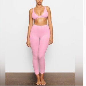 Skims Lace Pointelle Legging in Bubble Gum
